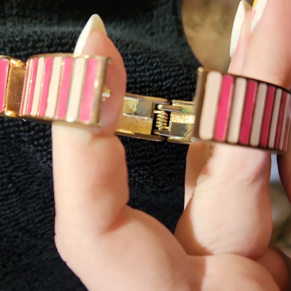 PINK STRIPED BANGLE BRACELET - Picture 3 of 6